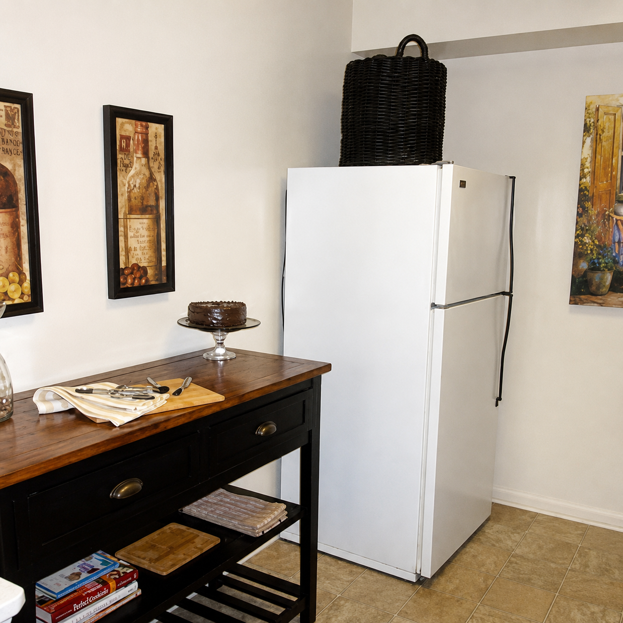 Model Apartment — Two Bedroom — image 1